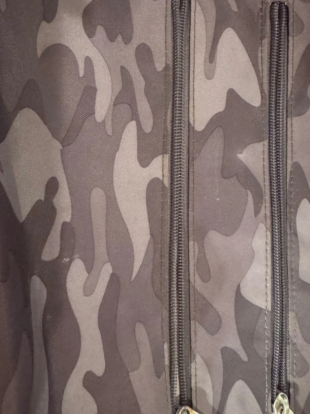 Baggallini Gray Camouflage Crossbody Messenger Bag